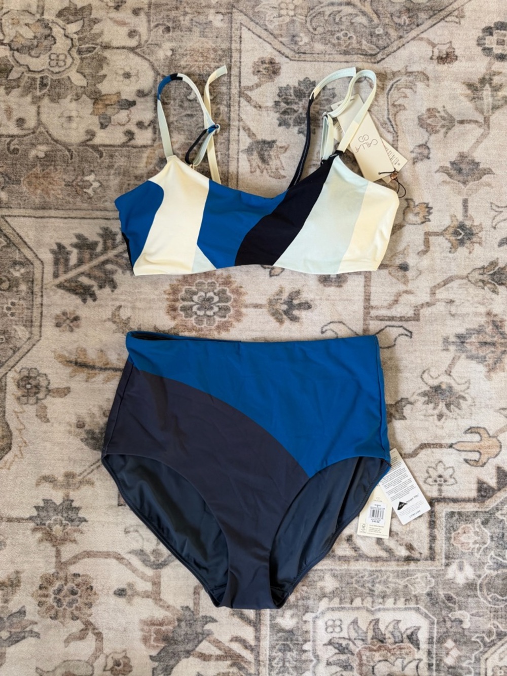 NWT Calia Size Medium Swim Set